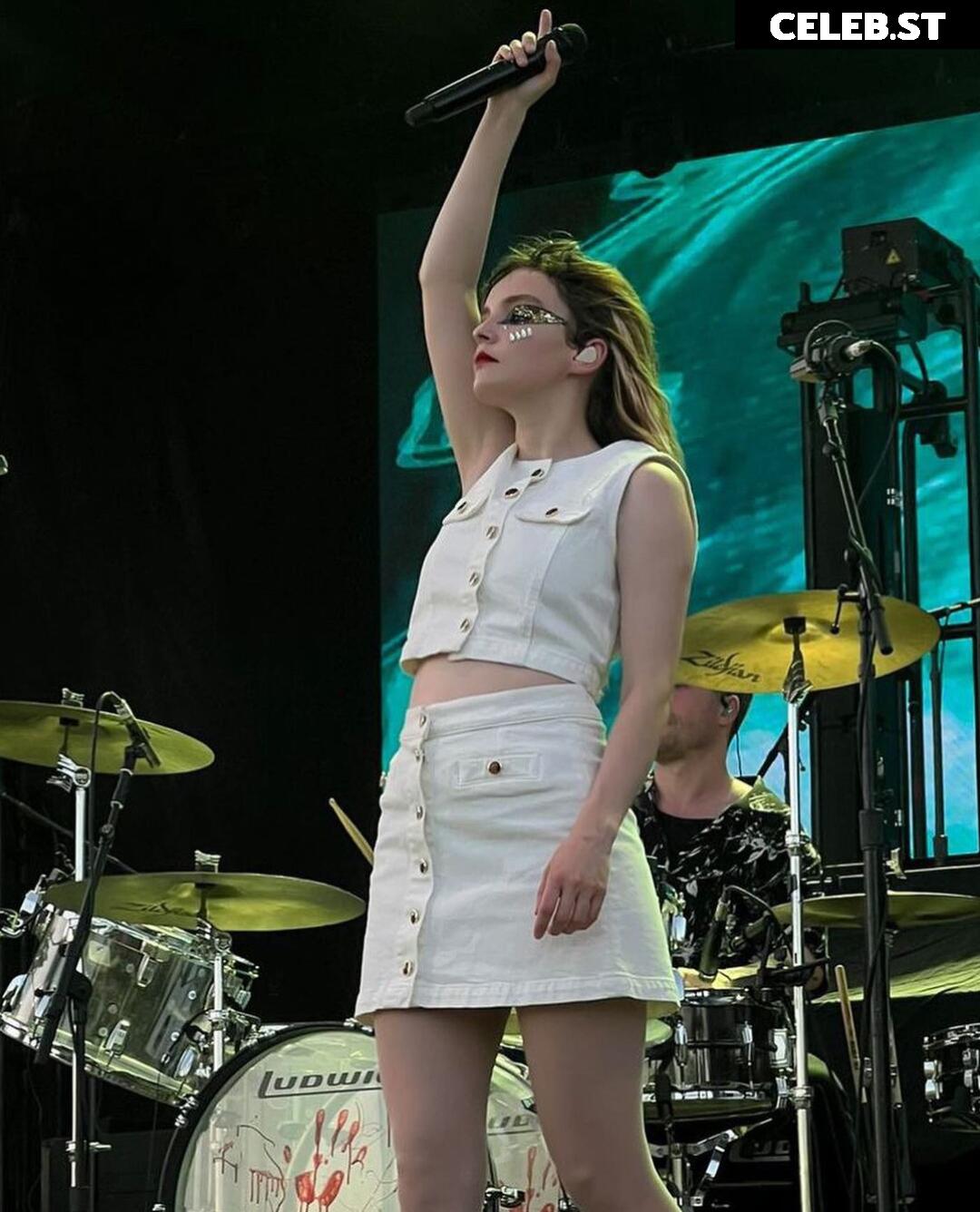 Lauren Mayberry (Singer) Image 11898613