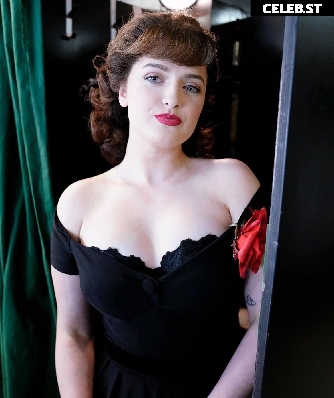 Chloe Troast Image 11895997