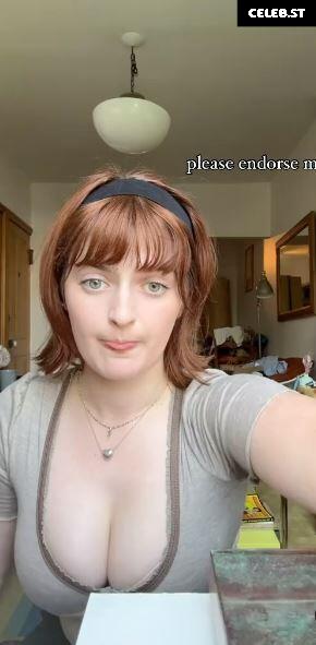 Chloe Troast Image 11895988