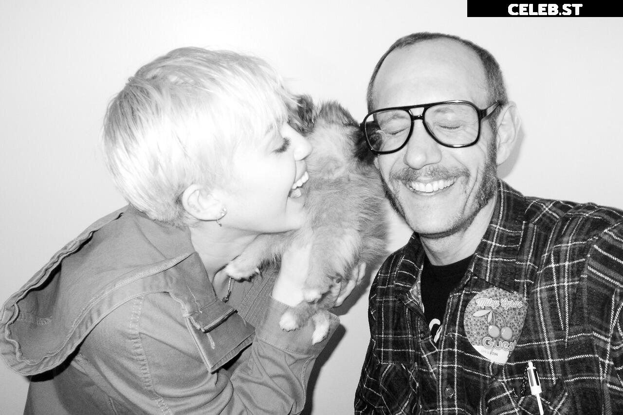 Terry Richardson with Girls Image 11895184