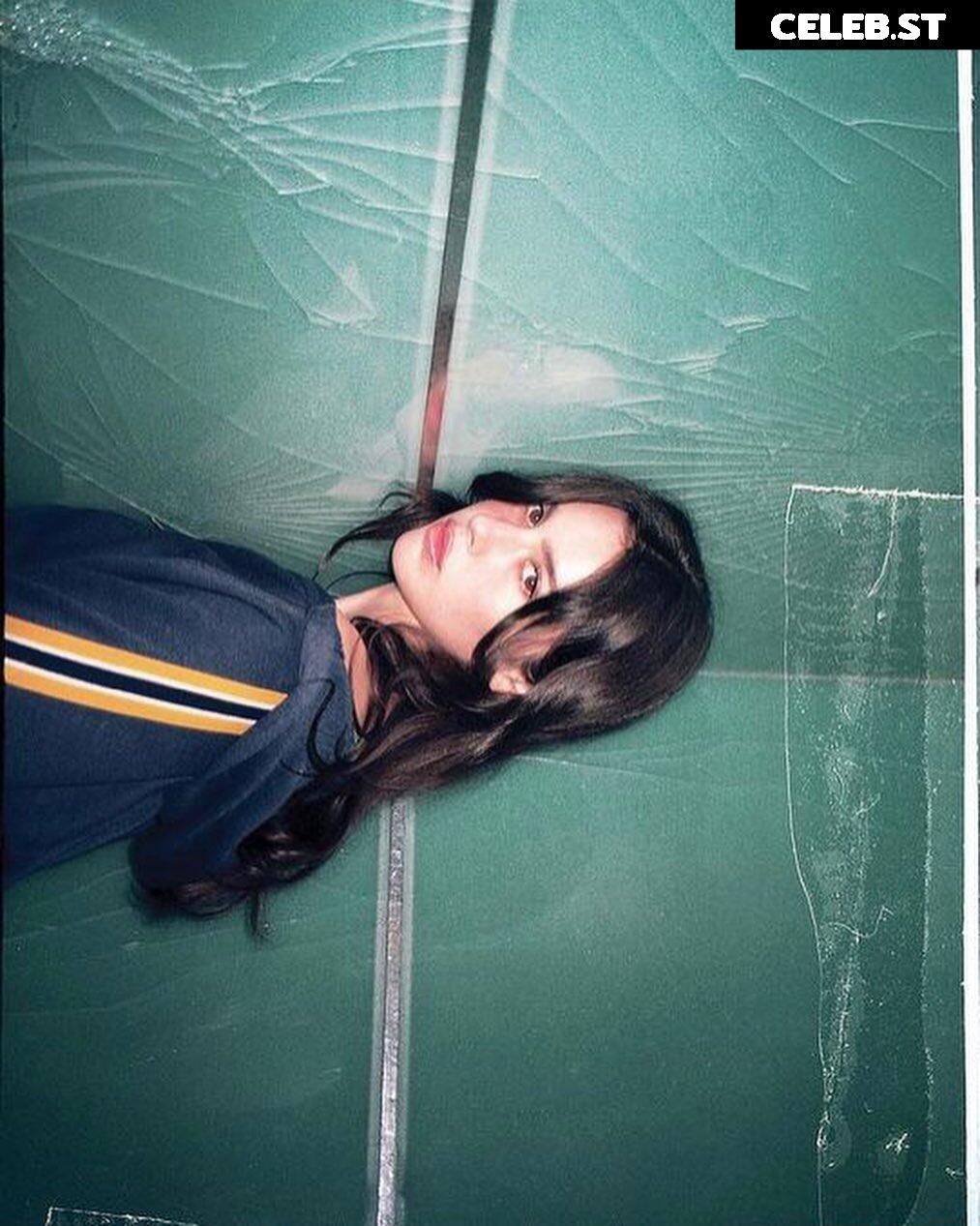 Gracie Abrams Image 11895378