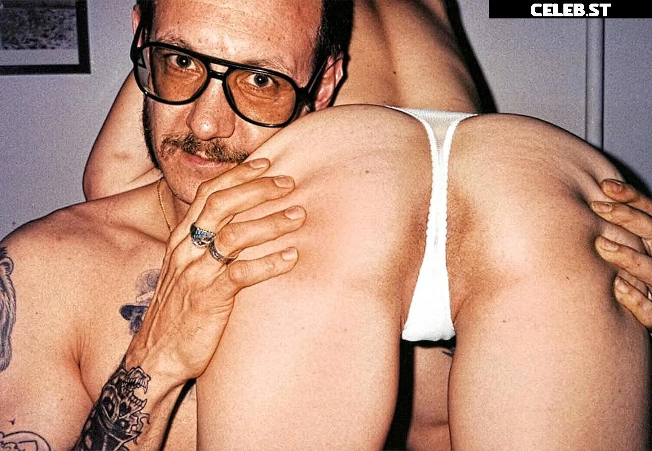 Terry Richardson with Girls Image 11895221