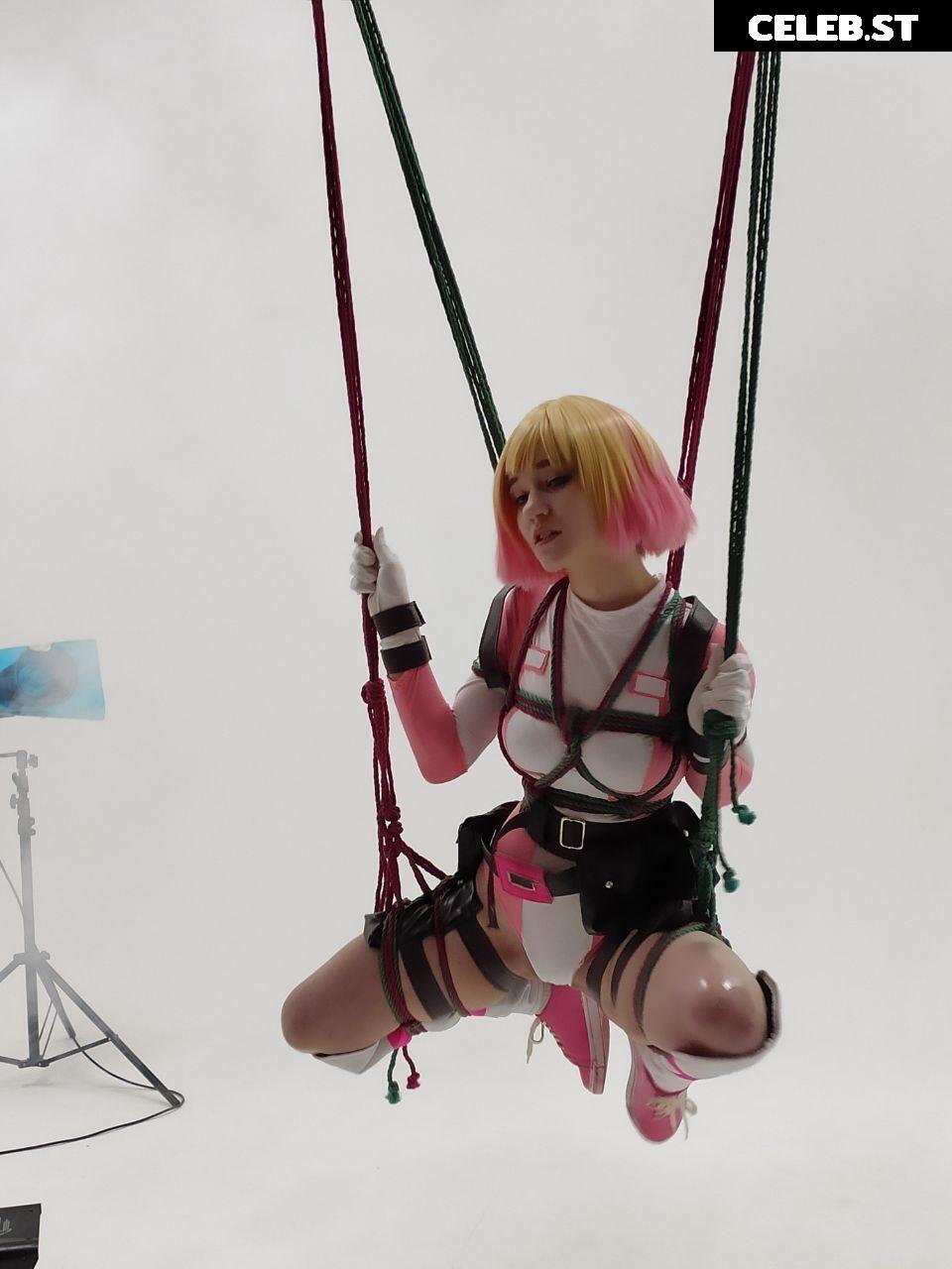 Donna loli Image 11897593