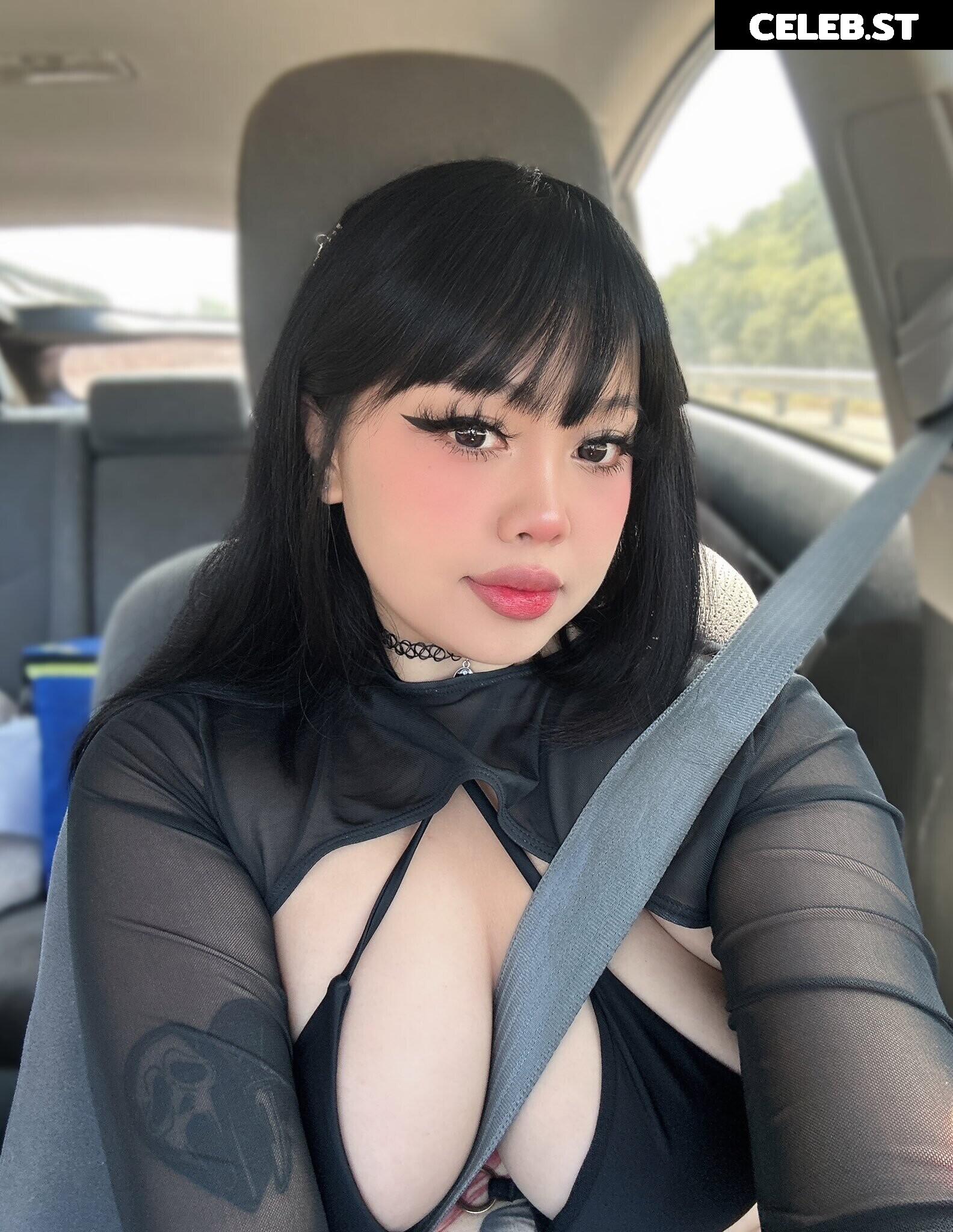 Cyb4rAnGeL Image 11897792