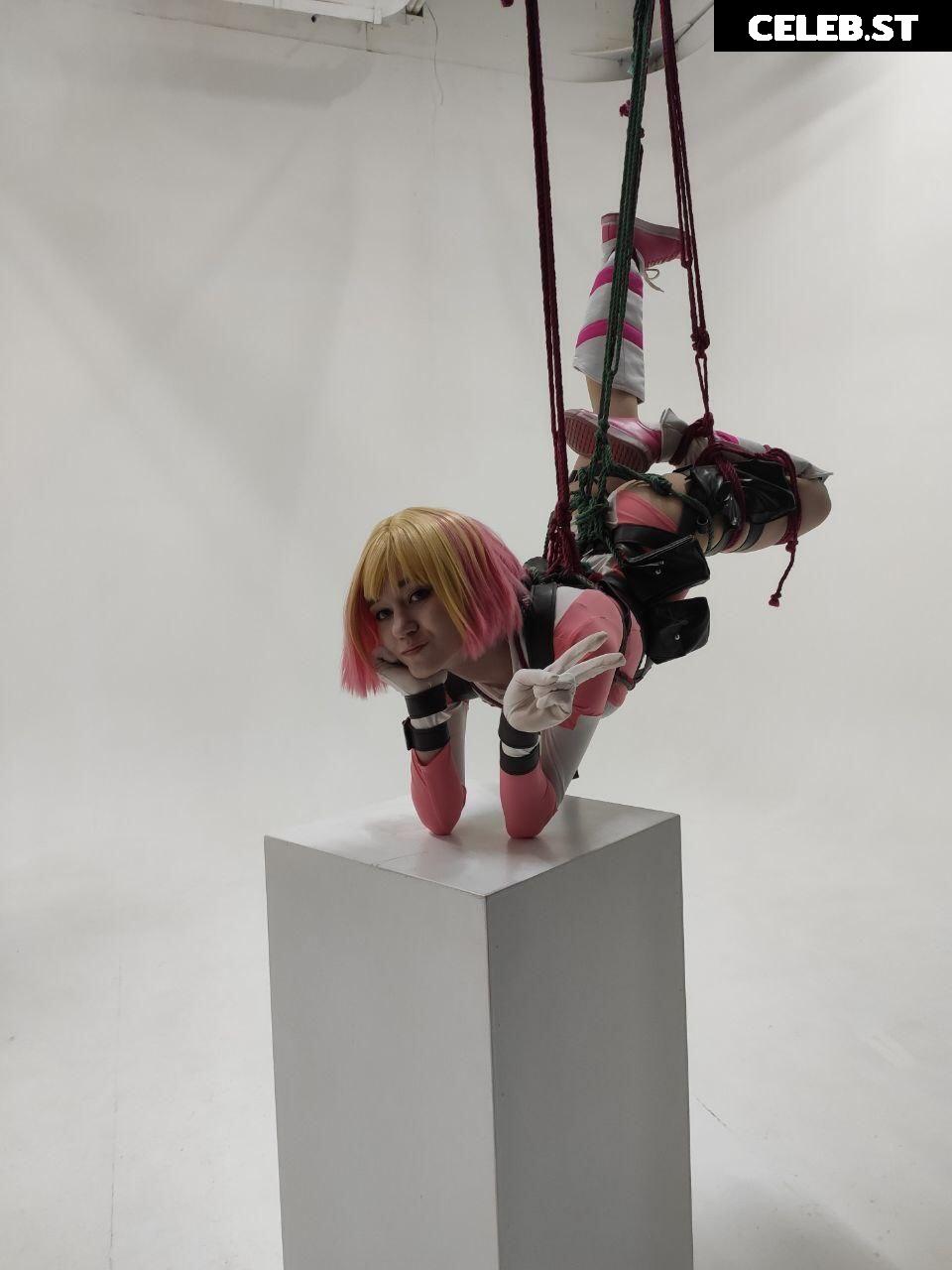 Donna loli Image 11897624