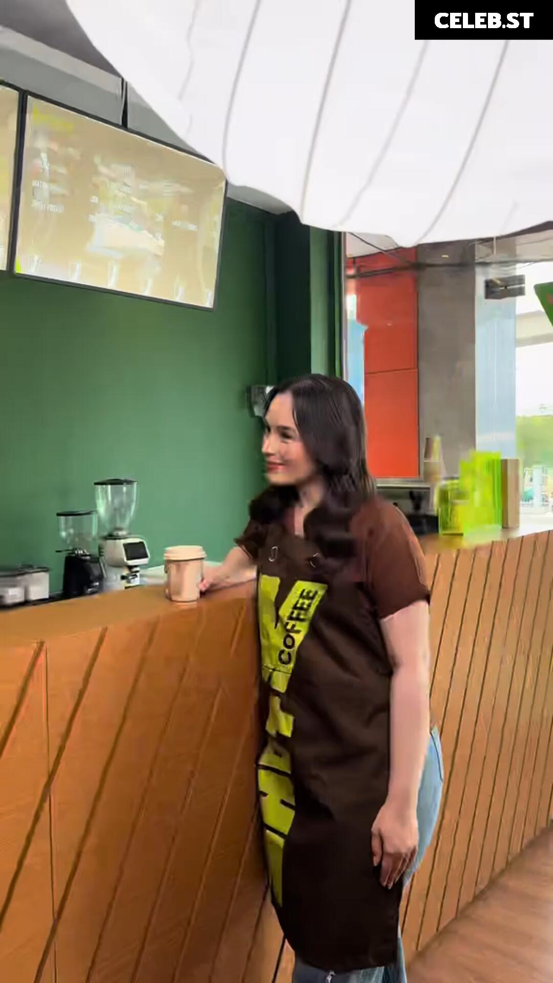 Chelsea Islan - Indonesian Actress Image 11896093