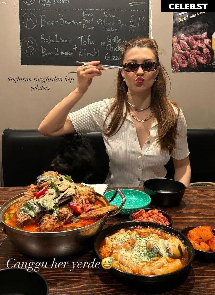 Burcu Özberk Image 11896009