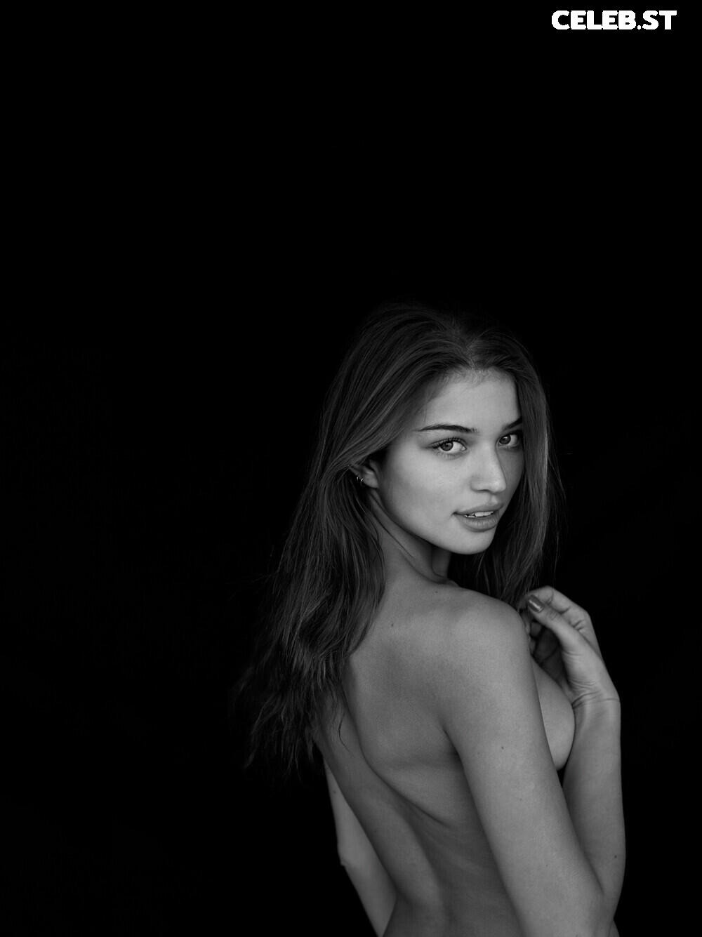 Daniela Lopez Osorio Image 11896044