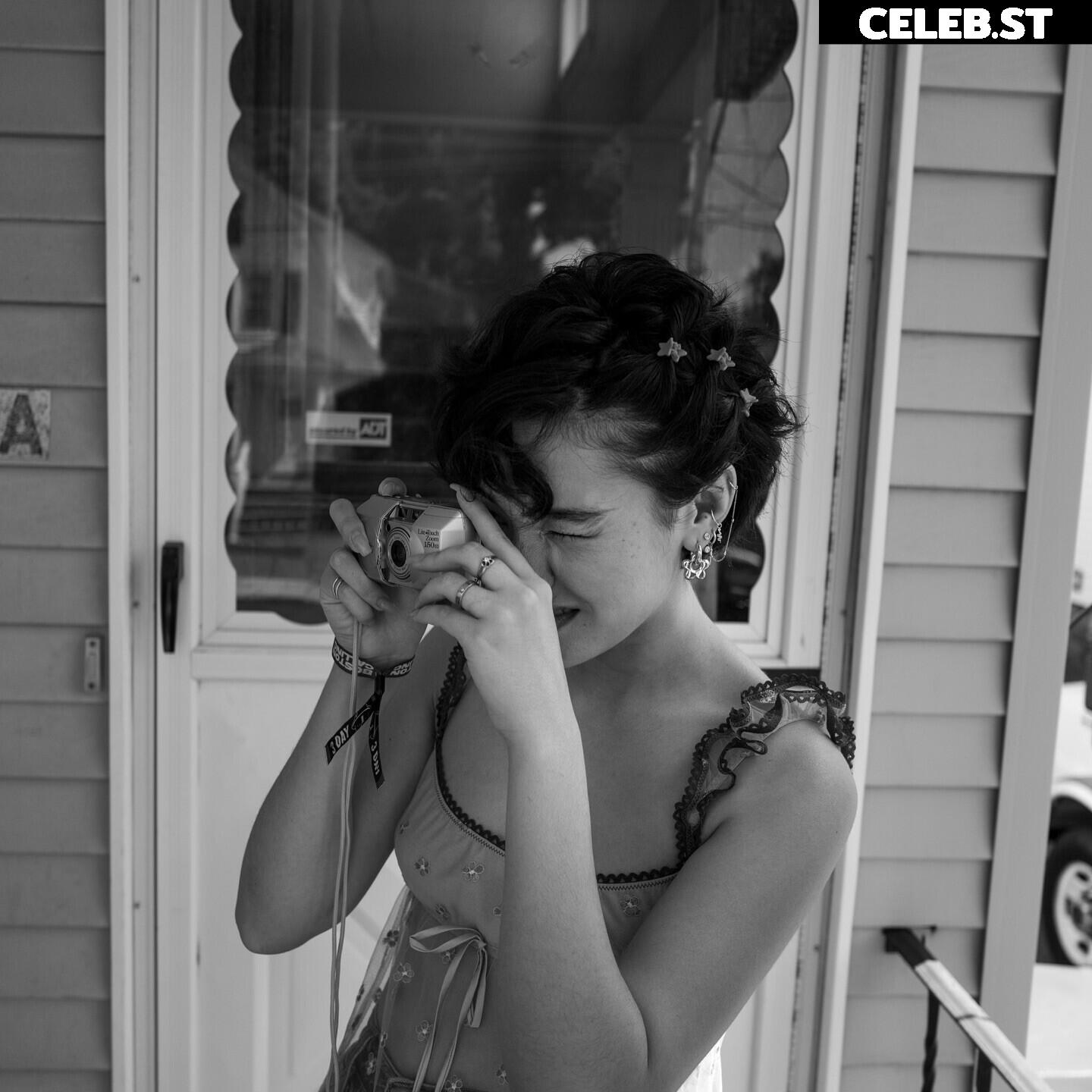 Minnie Mills Image 11896221