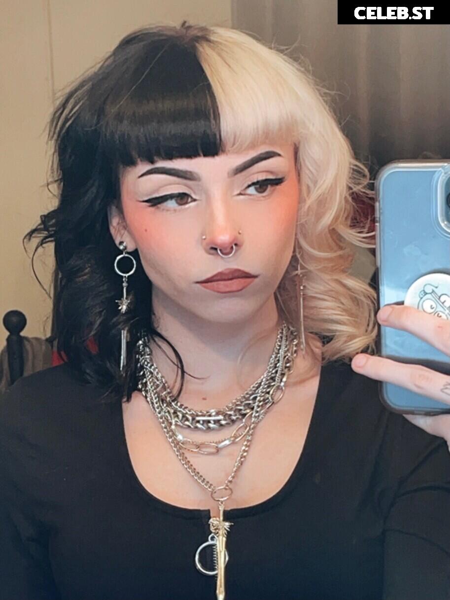 Emma Langevin Image 11890301