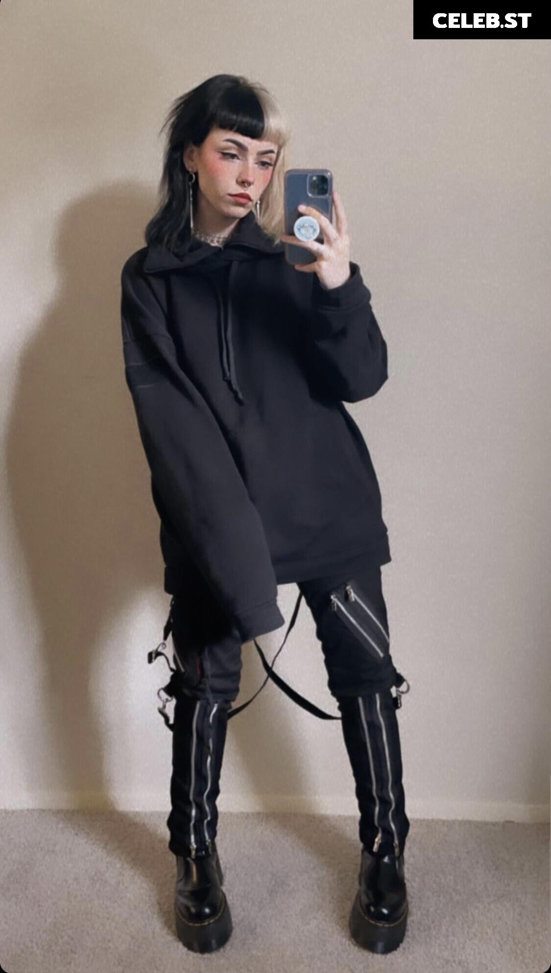 Emma Langevin Image 11890247