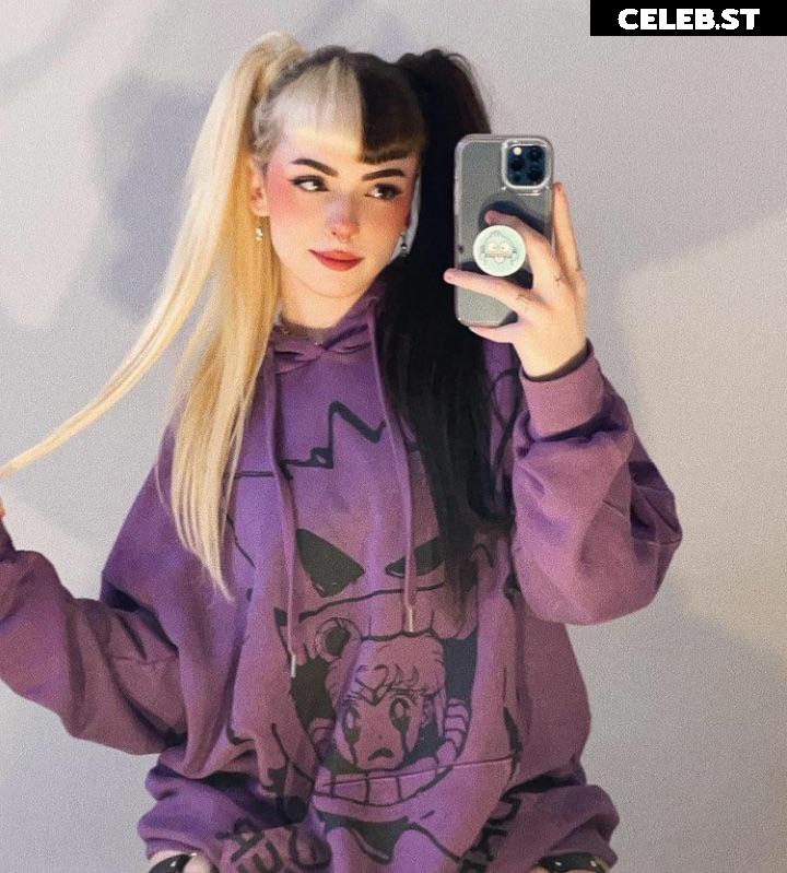 Emma Langevin Image 11890275