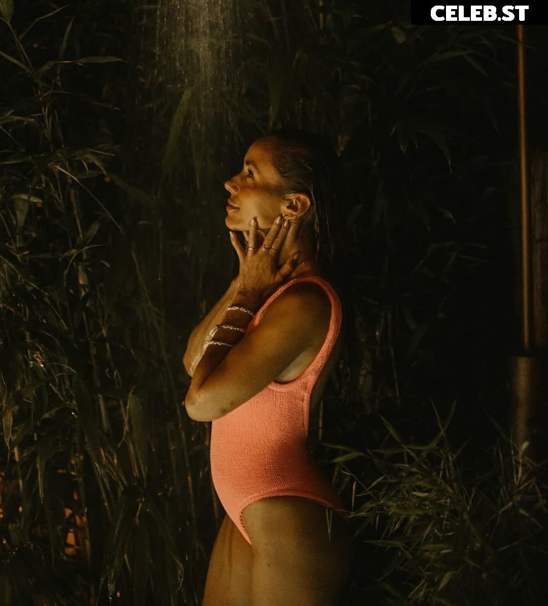 Annemarie Carpendale (Warnkross) Image 11892973