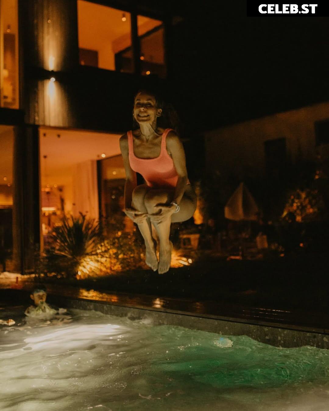 Annemarie Carpendale (Warnkross) Image 11892974