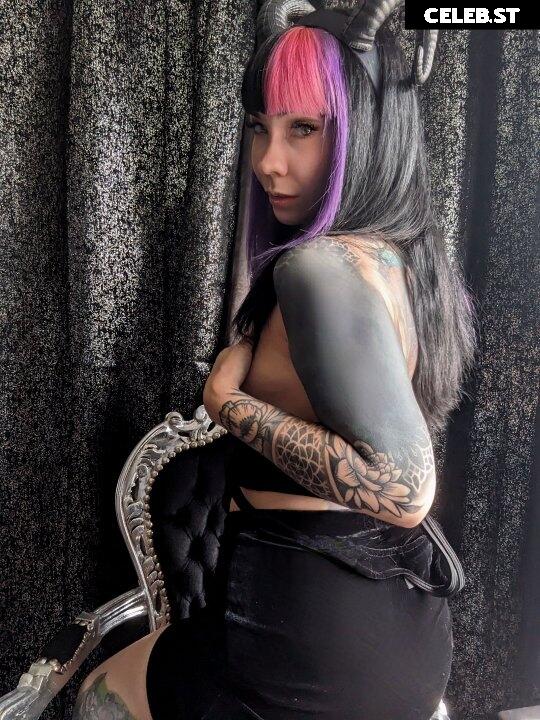 Chloe Drinkwater (Skarlett Riot Singer) Image 11892815