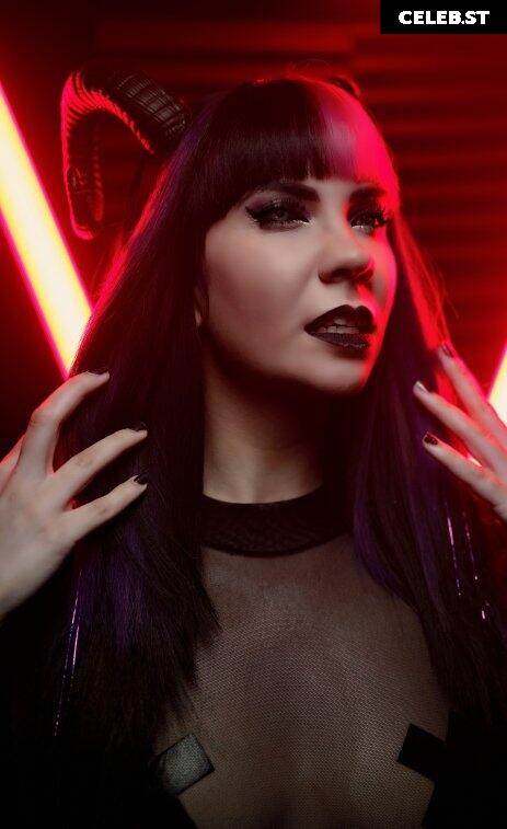 Chloe Drinkwater (Skarlett Riot Singer) Image 11892819