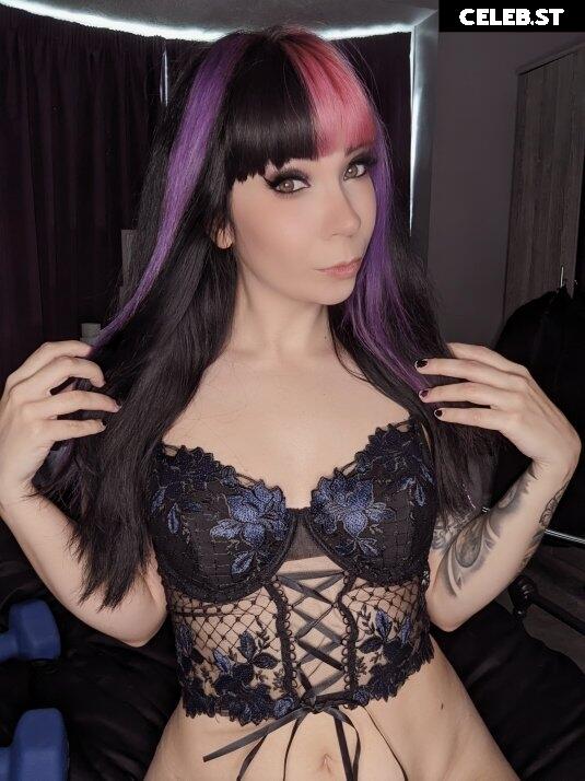 Chloe Drinkwater (Skarlett Riot Singer) Image 11892809