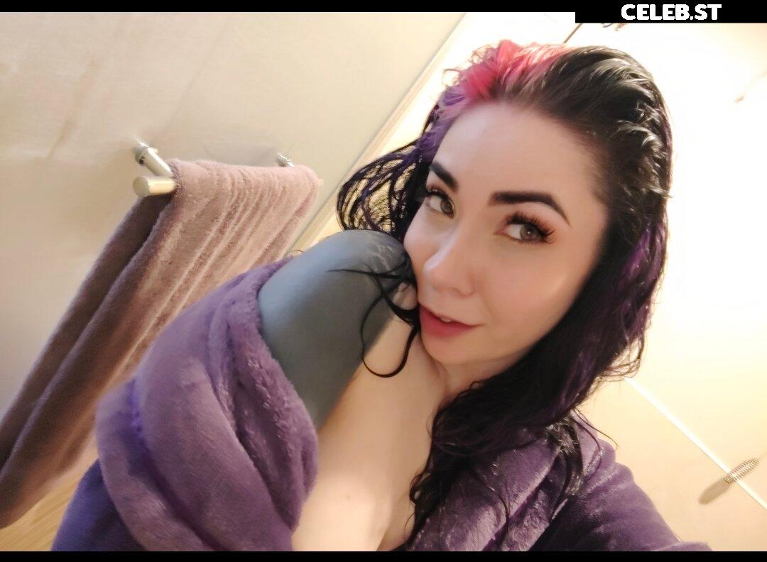 Chloe Drinkwater (Skarlett Riot Singer) Image 11892846