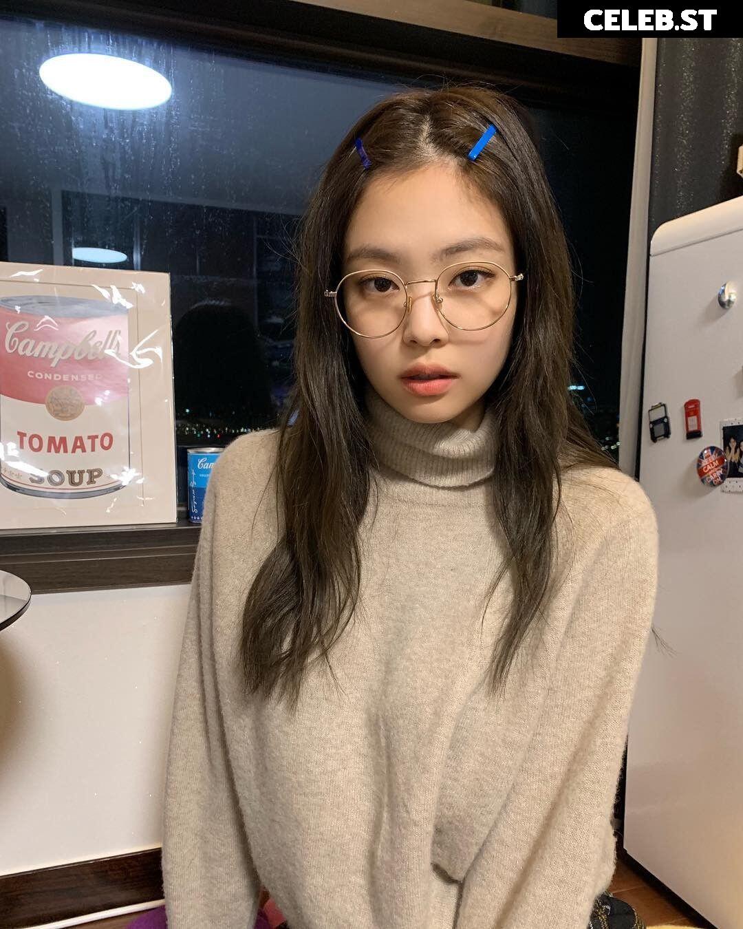 Jennie | BLΛƆKPIИK (Blackpink) Image 11892516
