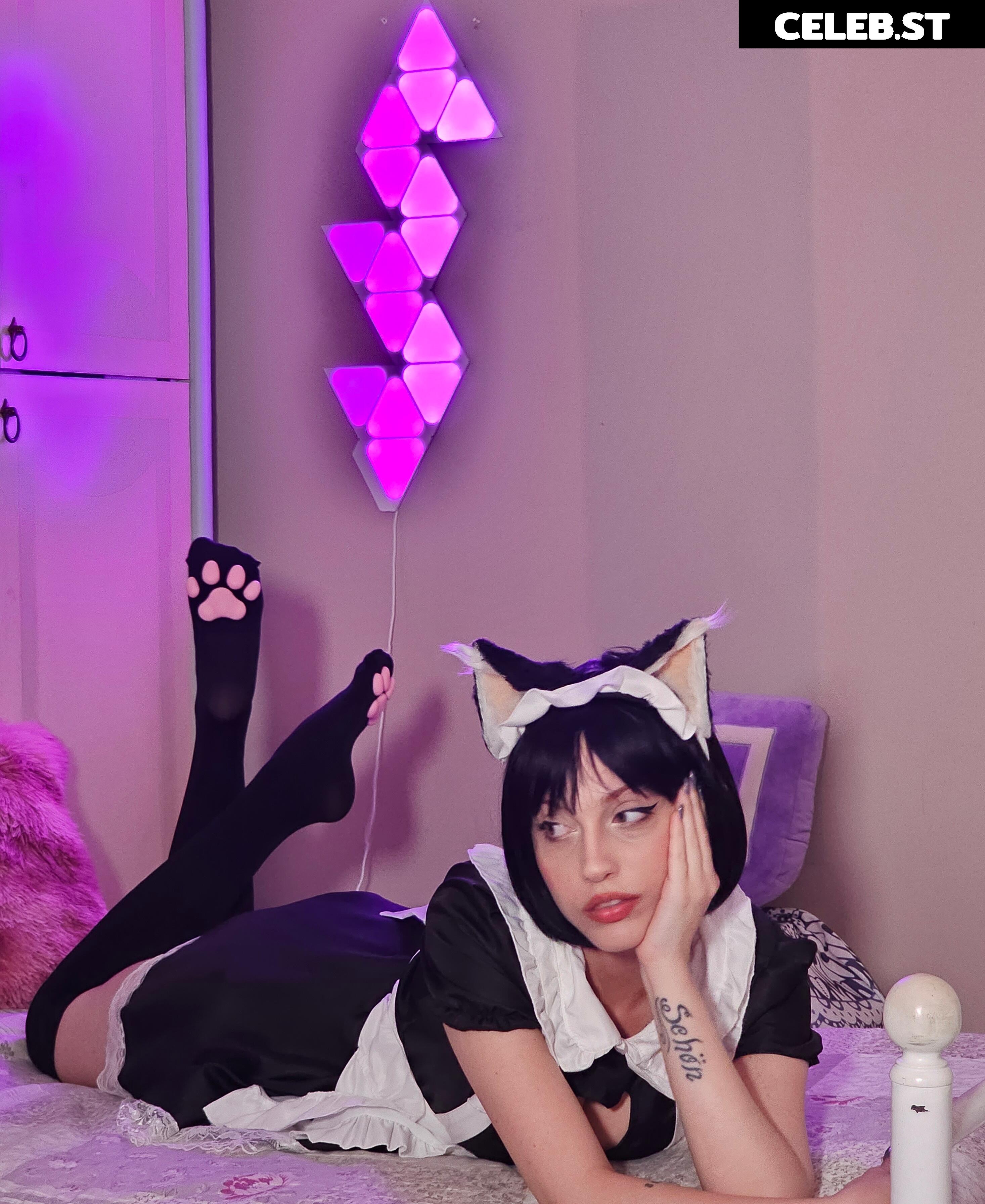 Mona Schon (Italian Streamer) Image 11888693