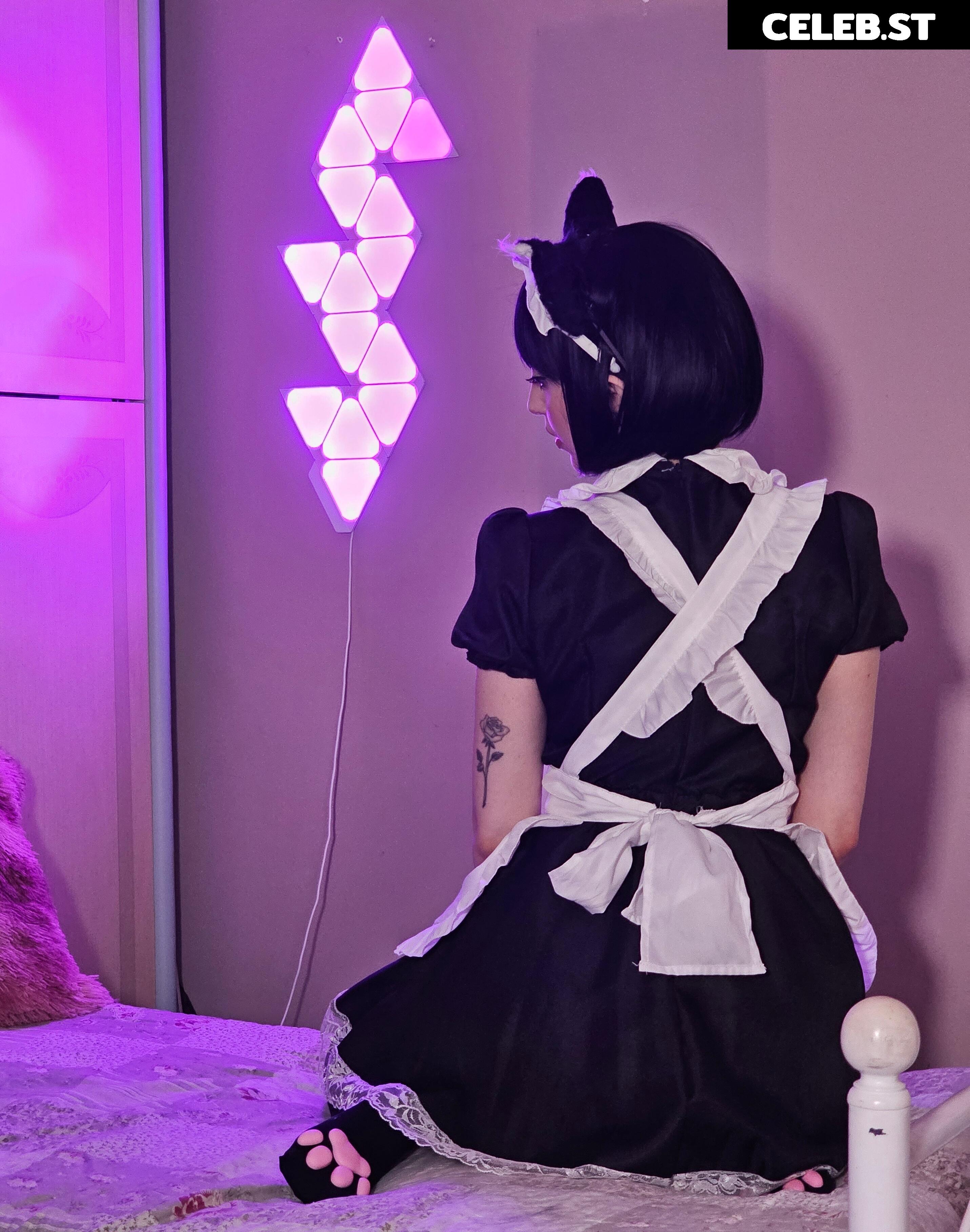 Mona Schon (Italian Streamer) Image 11888680