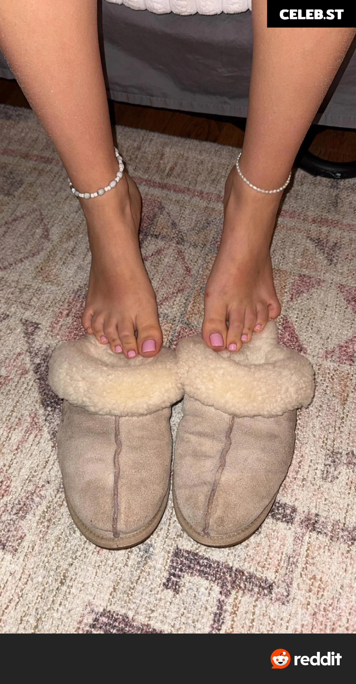 Christine_fit20 / Upbeat_Tomatillo7884 Image 11884820