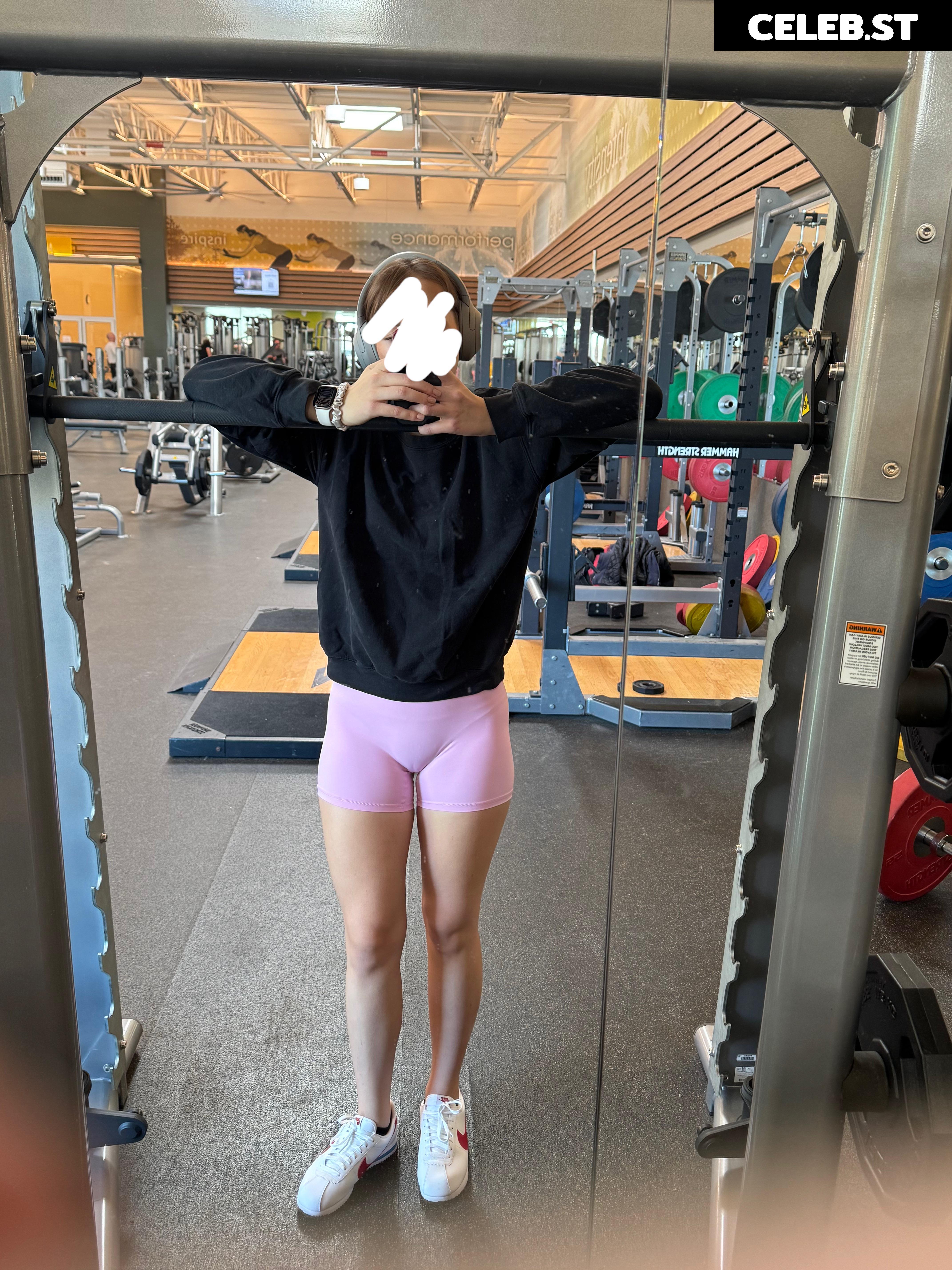 Christine_fit20 / Upbeat_Tomatillo7884 Image 11884773