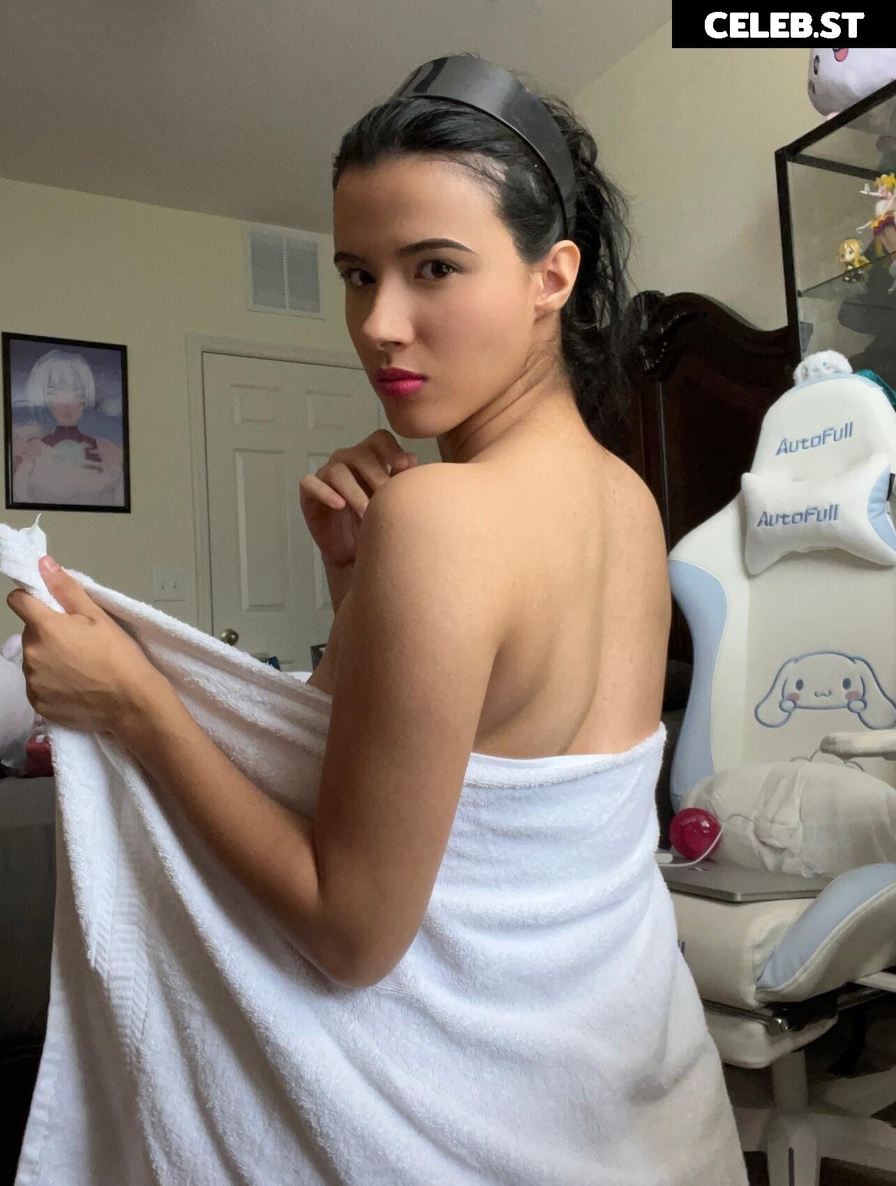 Strawberrytabby | Tabithalookofsky Image 11886891