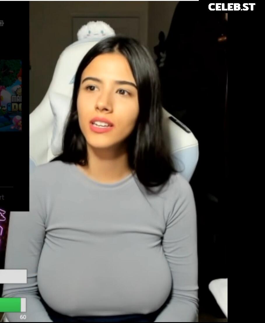 Strawberrytabby | Tabithalookofsky Image 11886804