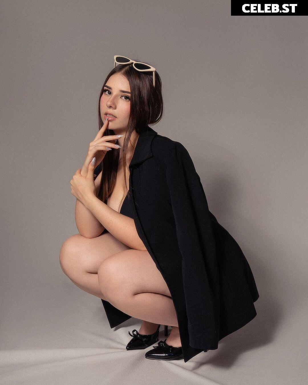 Marianahoyosr Image 11881407