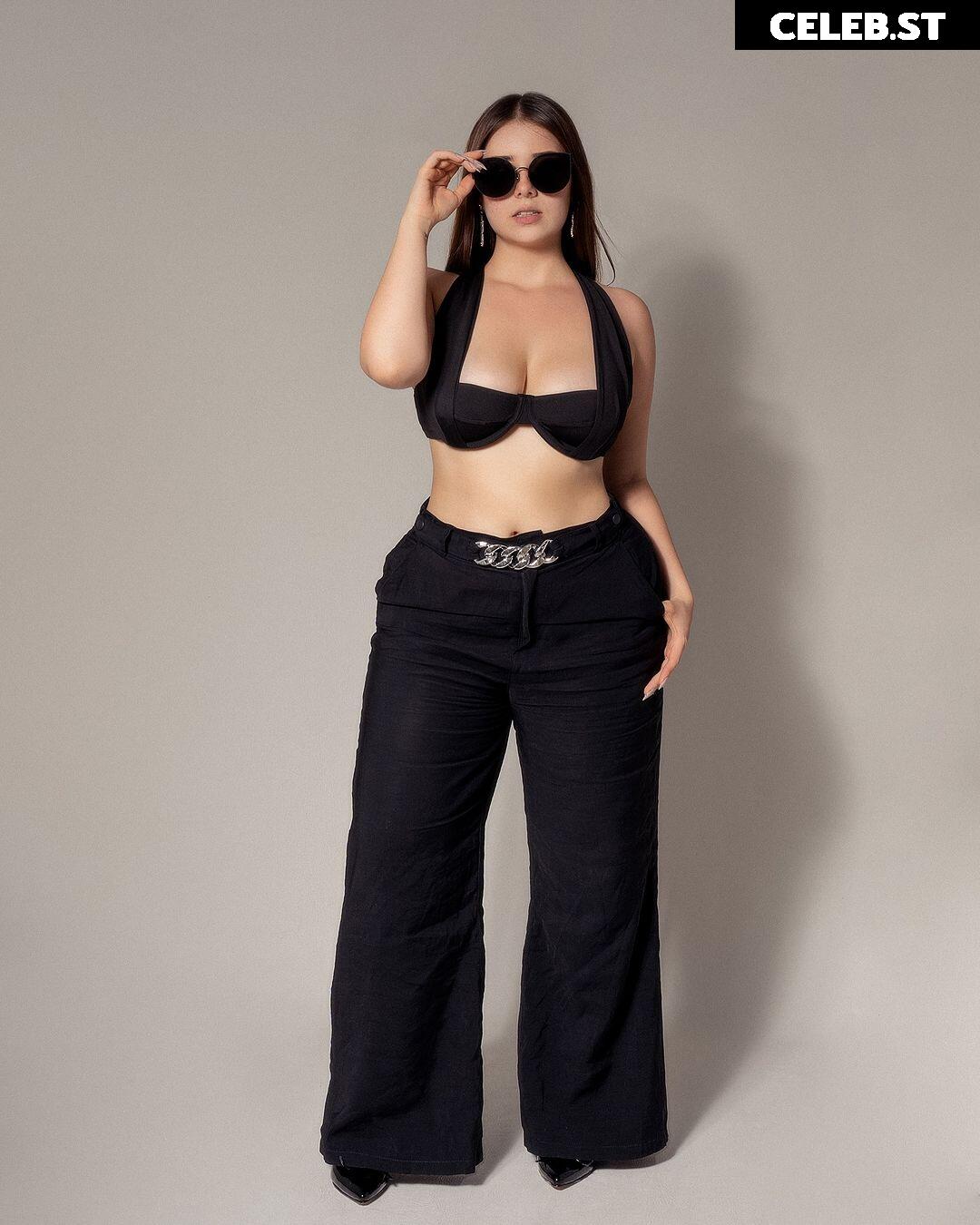 Marianahoyosr Image 11881397