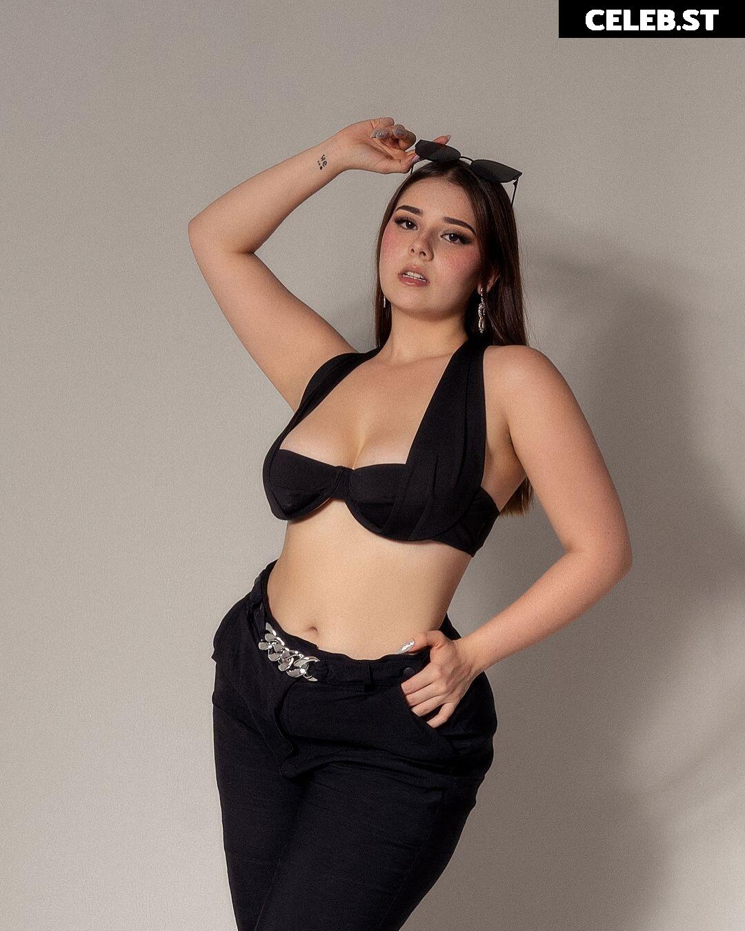 Marianahoyosr Image 11881394