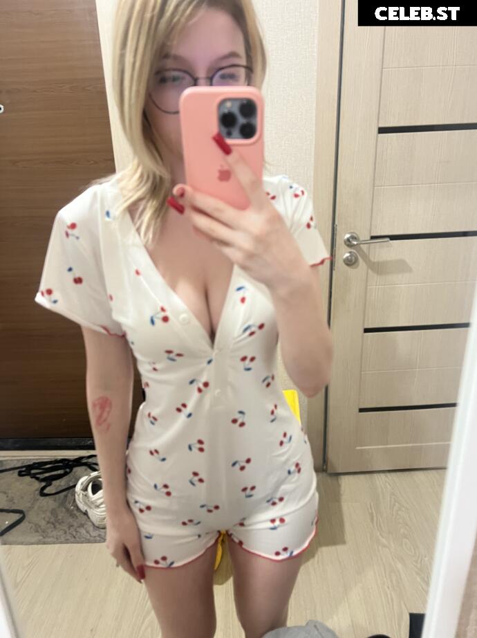 Darkimoona / lolipopzzzi / vladasoft Image 11880800