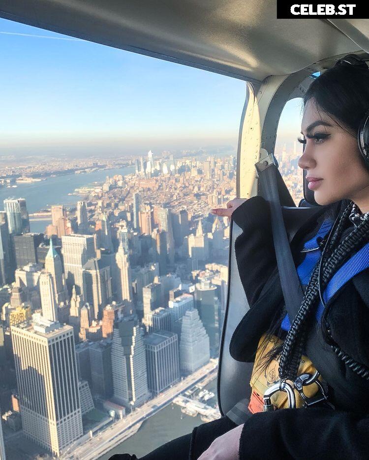 Jailyne Ojeda Image 11883461