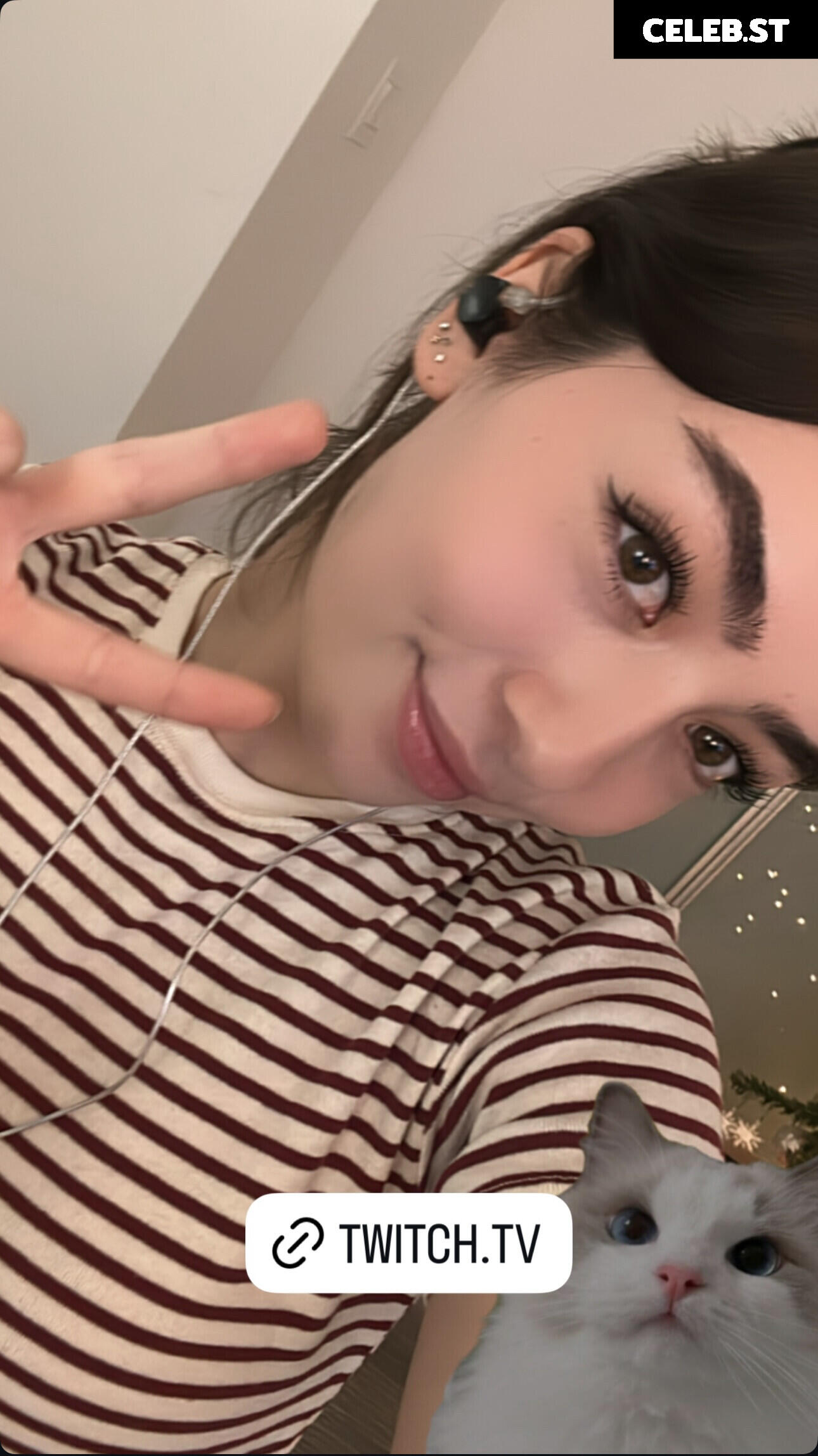 Sakura Shymko / sakurashymko Image 11889371