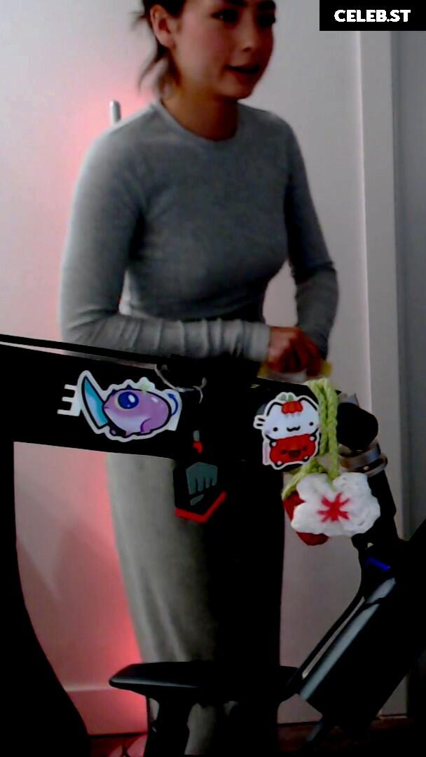 Sakura Shymko / sakurashymko Image 11889377