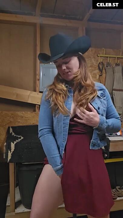 naughtyredfarmgirl Image 11768590