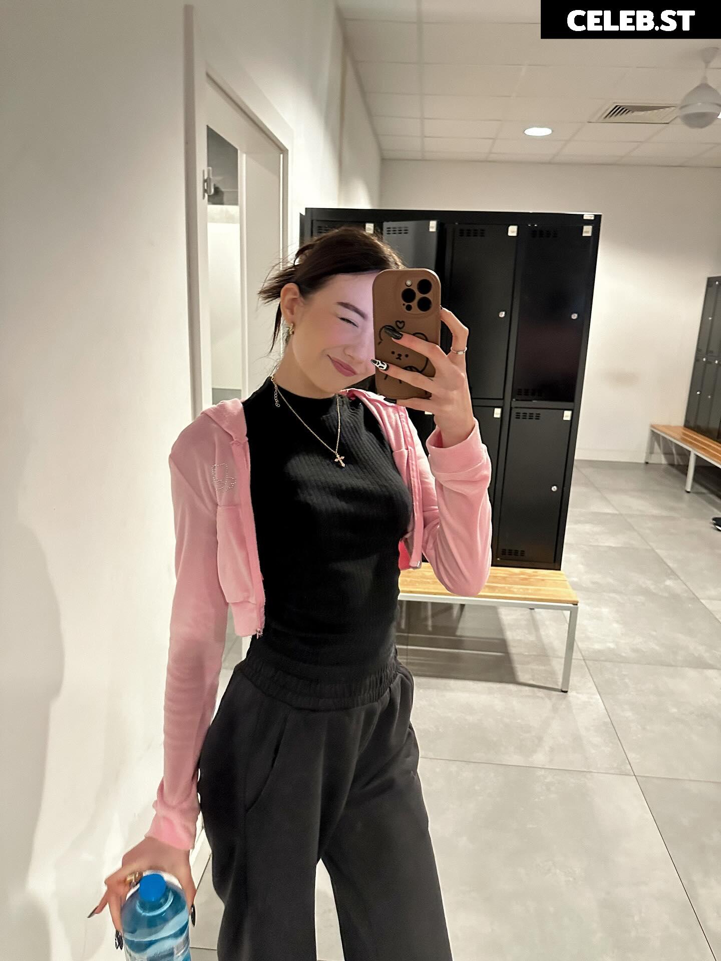 Mela Pustelnik / melapustelnik / melciapustelnik Image 11768085