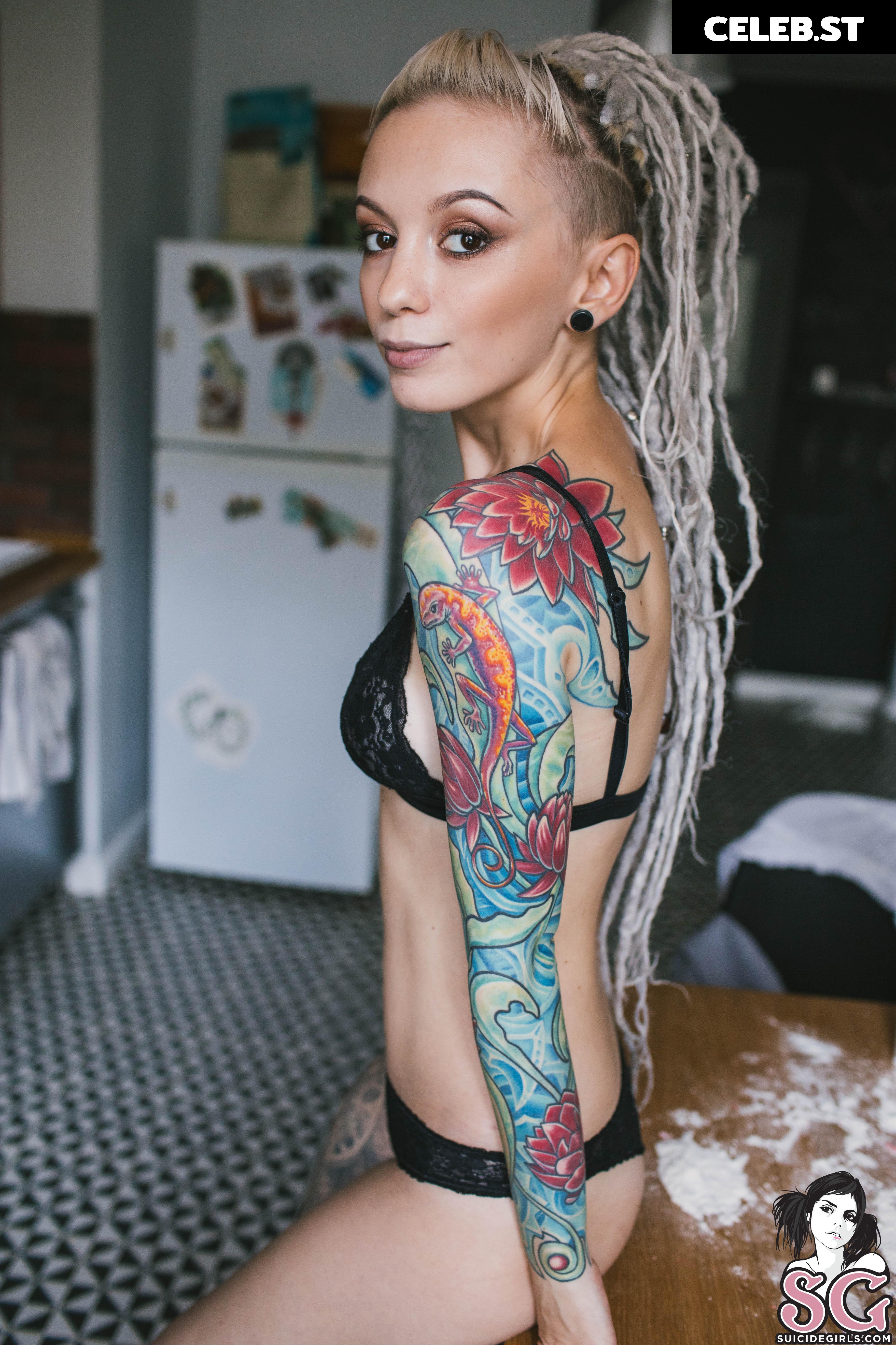 219983 Image 11777151