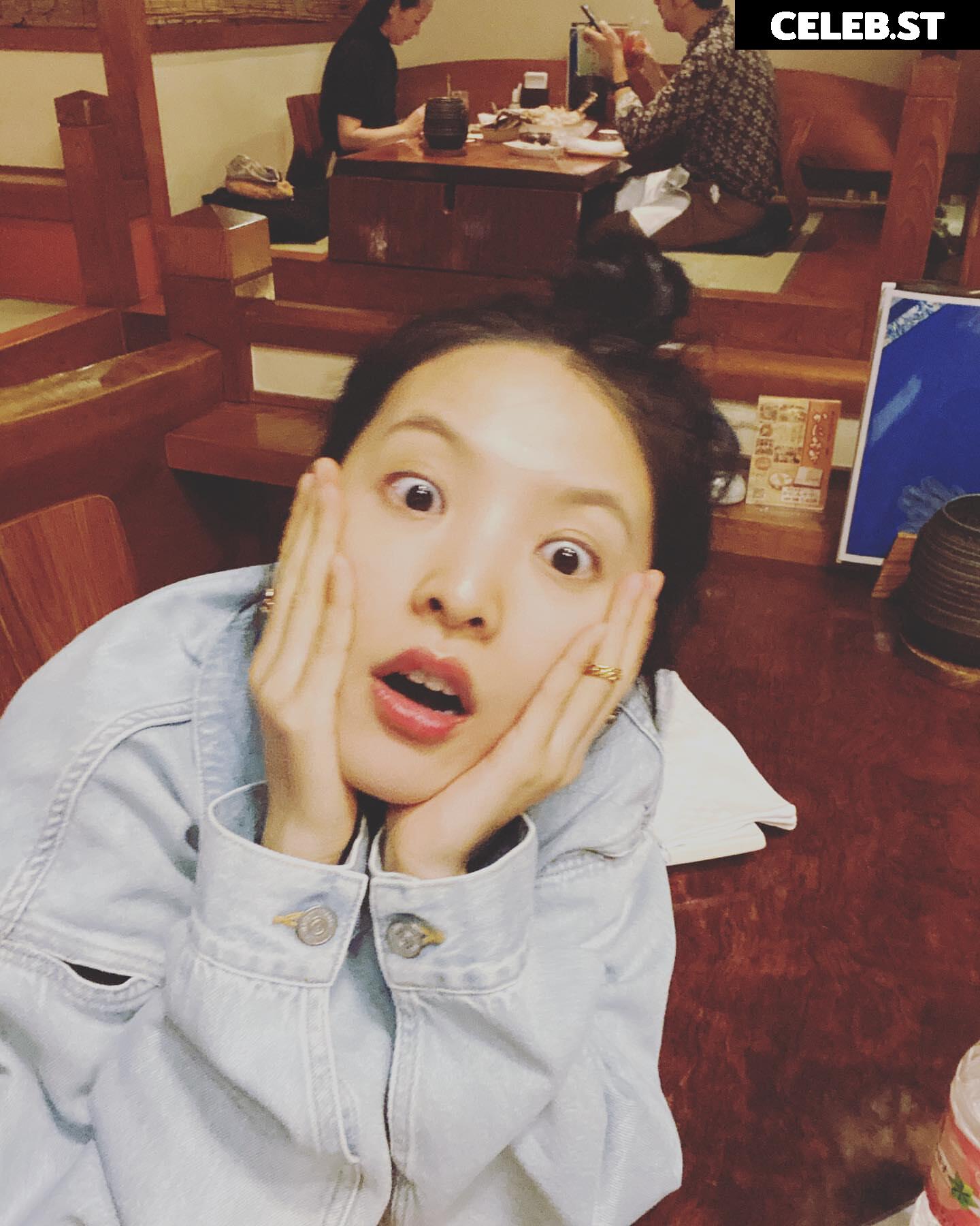 Zhang Ruonan  章若楠 Image 11770149