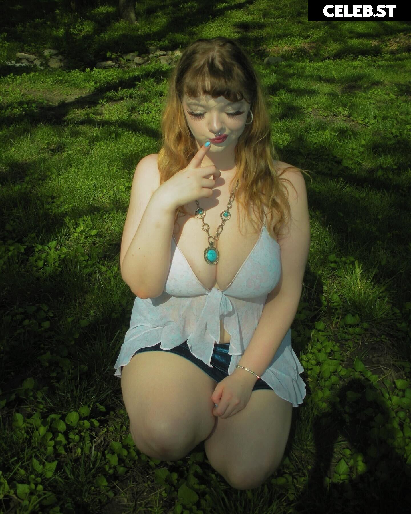 BunnyBiddies | MadsReynolds Image 11727410