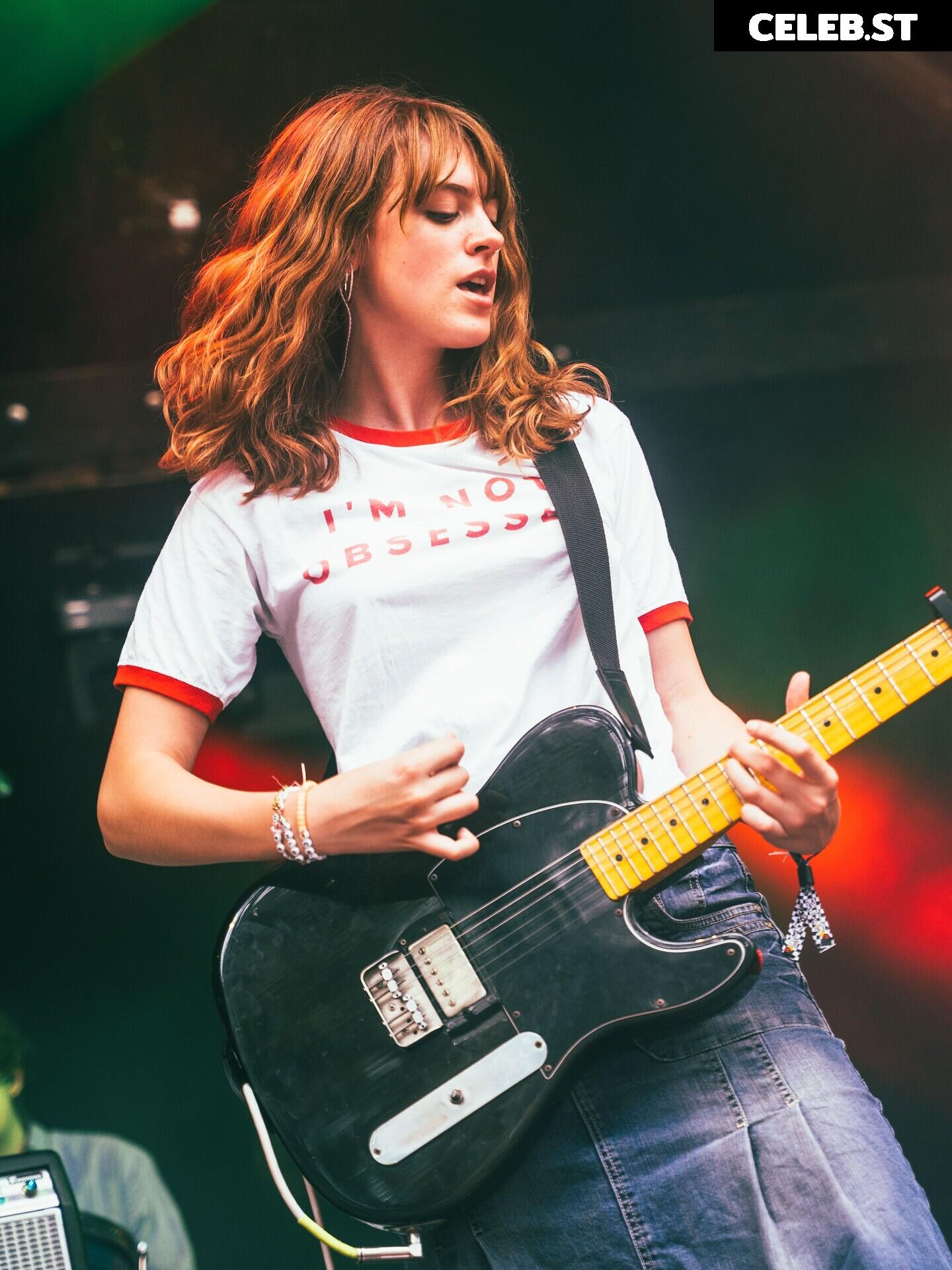 Chloe Slater - Indie Musician Image 11726212