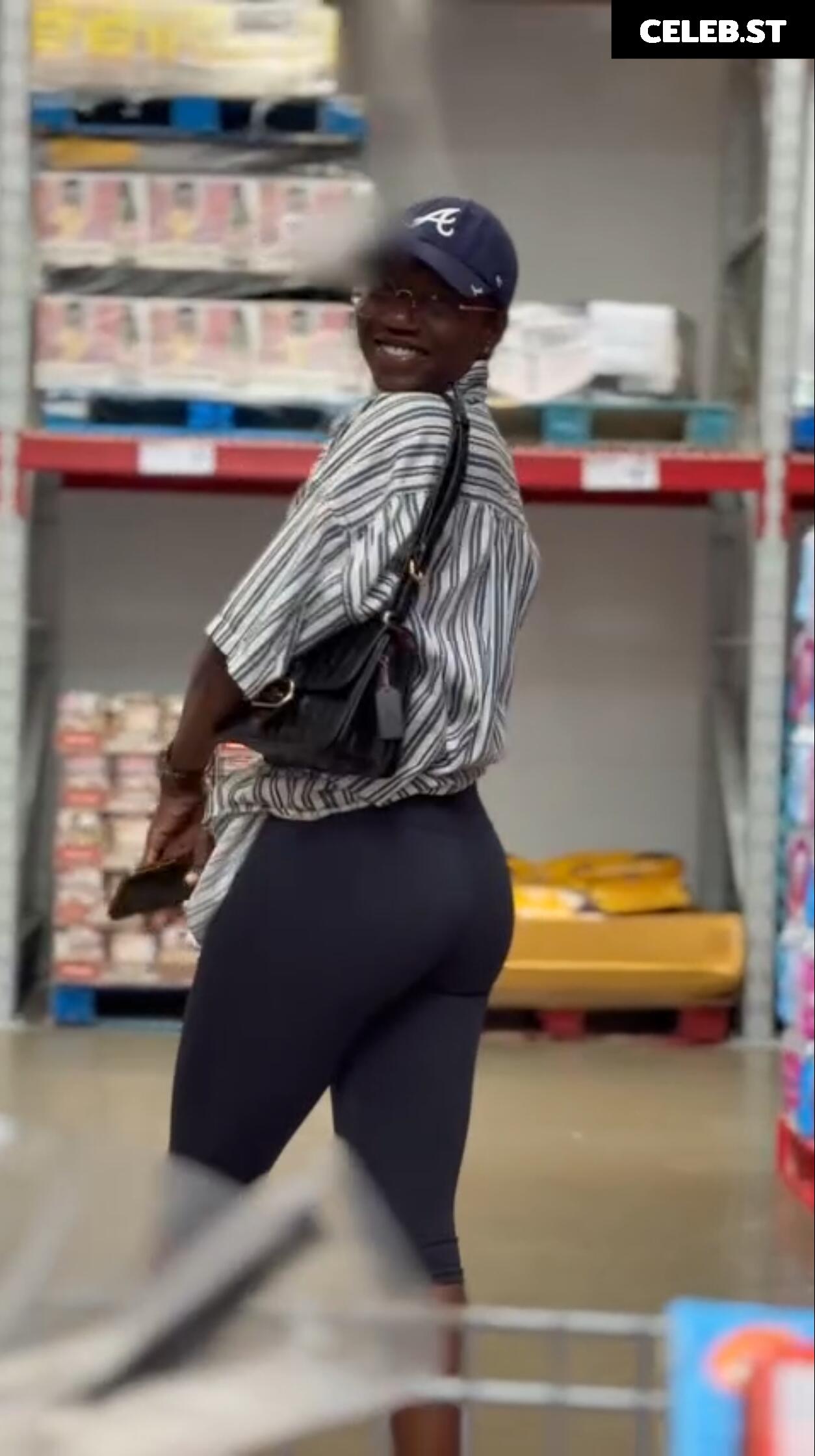 Dasecretlifeof kee ebony hotwife Image 11729036