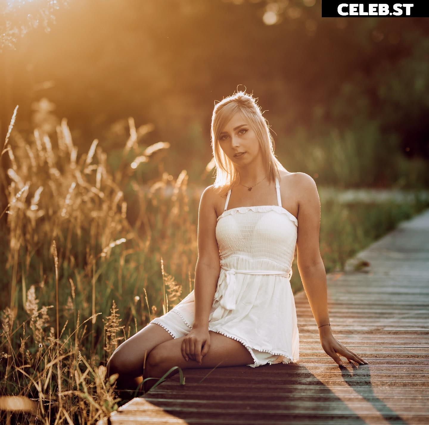 JenNyan Image 1166000