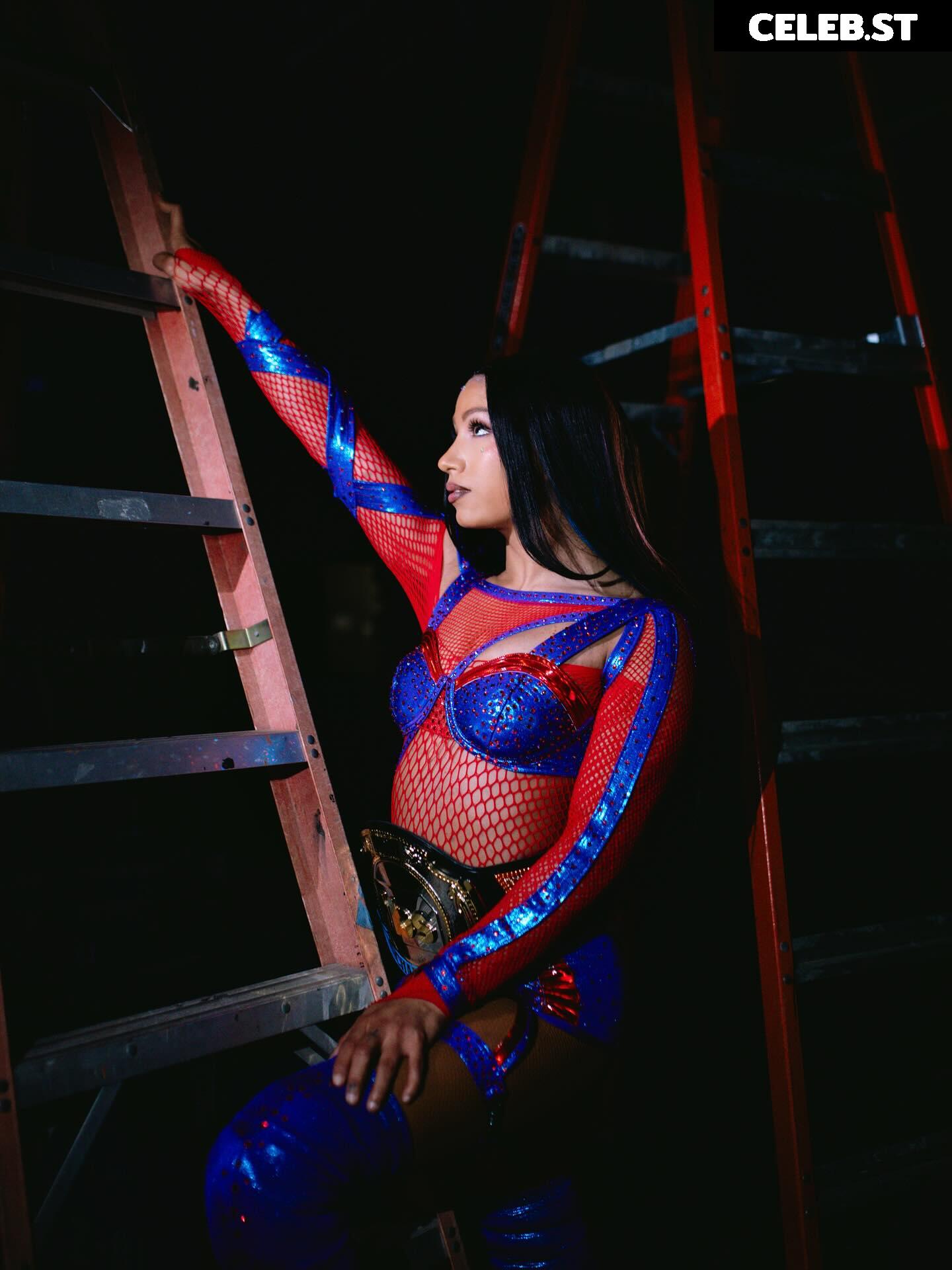 WWE Sasha Banks | Mercedes Moné Image 11555321