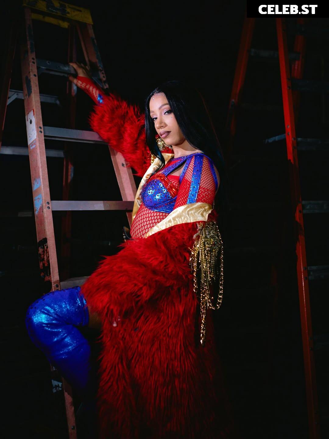WWE Sasha Banks | Mercedes Moné Image 11555317