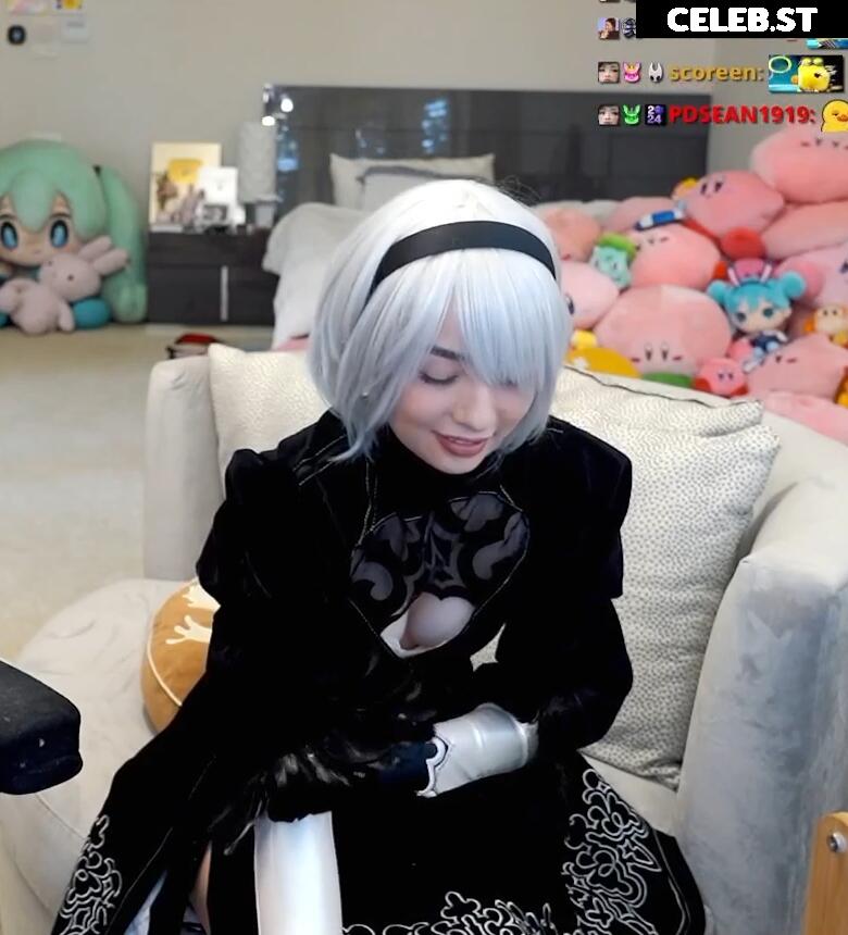 Sakura Shymko / sakurashymko Image 11554785