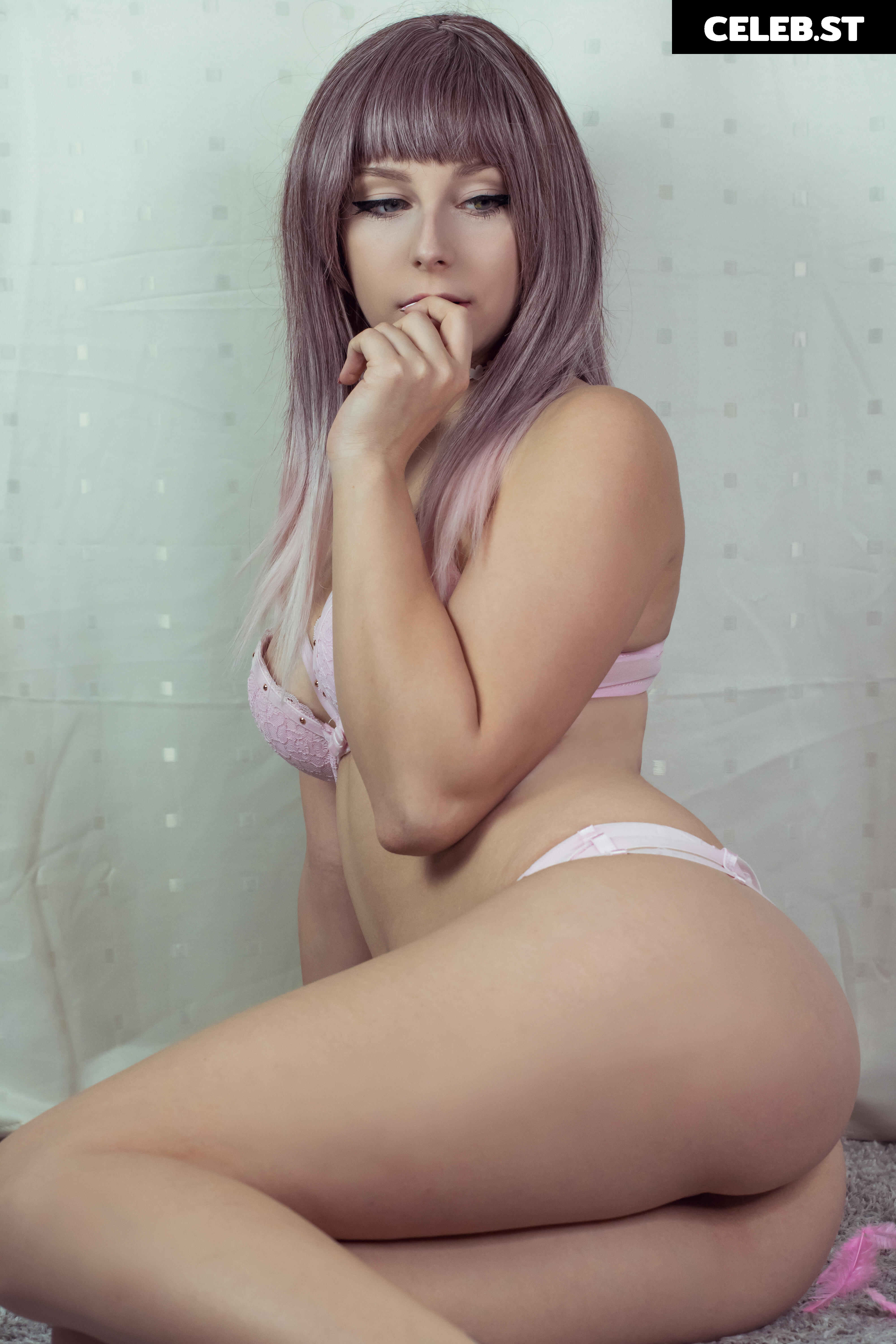 JenNyan Image 1155694