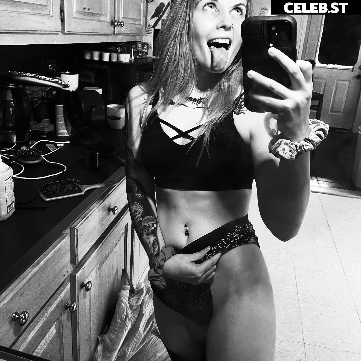 Carrie Cannie / carrie_cannie Image 11553642