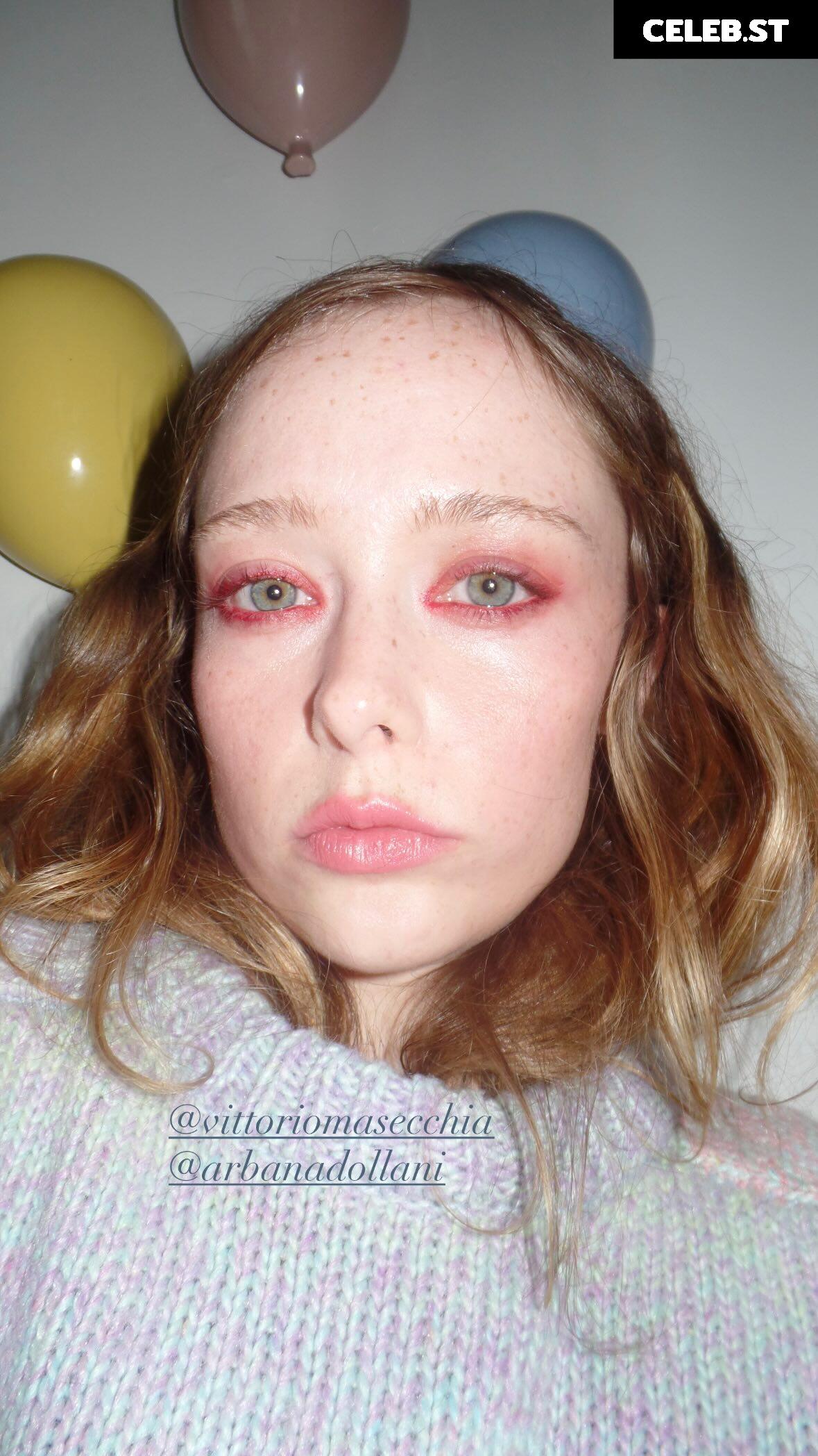 thestrawberrybutcher / SuzieSon / charlieisomething Image 11535867